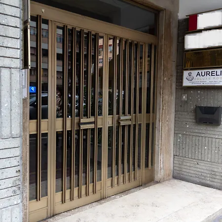 Aurelio Deluxe Rooms-2